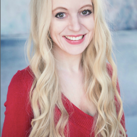 Meet your Posher, Elizabeth - Picture 2 of 4